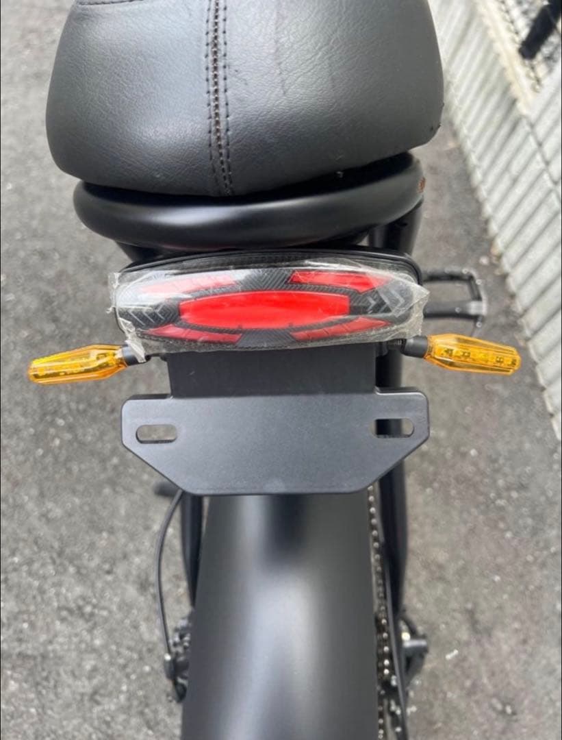 ブラック電動アシスト自転車 スポーツタイプ