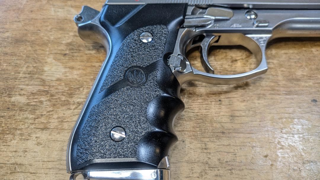 東京マルイ M92F クロームステンレス ガスブローバック　動作OK 美品