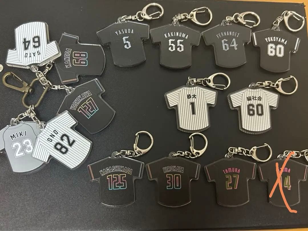 千葉ロッテマリーンズ アクリルキーホルダー ホームユニフォーム　別売り⭕️