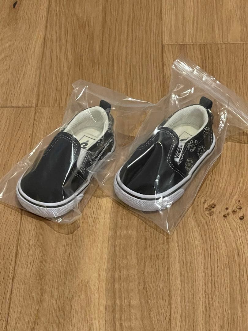 VANSコラボBUMP OF CHICKENコラボノベルティ