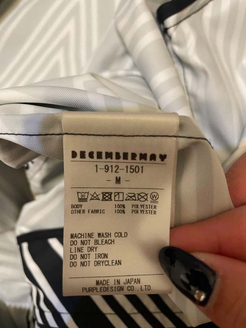 ✳︎スリーフォー✳︎DECEMBERMAY✳︎フード付きブルゾン✳︎