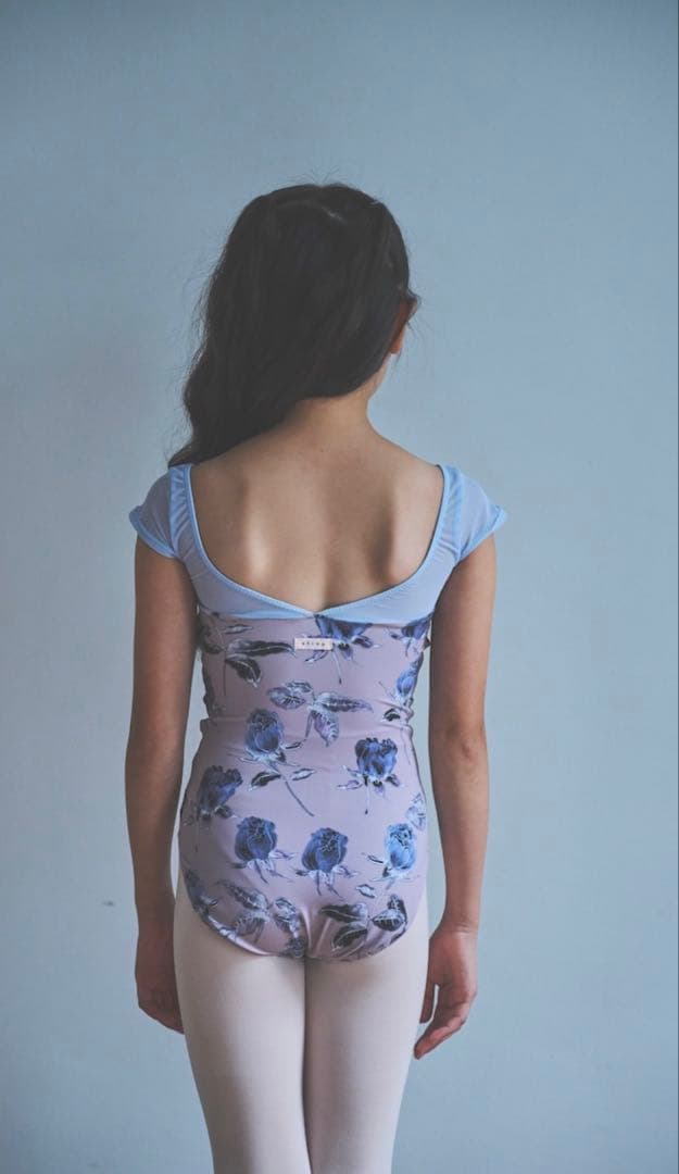 新品未使用〜stina スティナレオタード ジュニア P 120-130