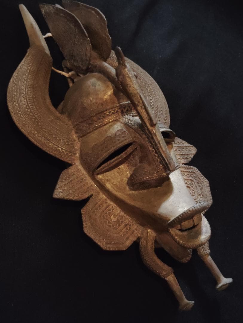 アフリカ　セヌホ族　呪術　秘境　神像　呪像