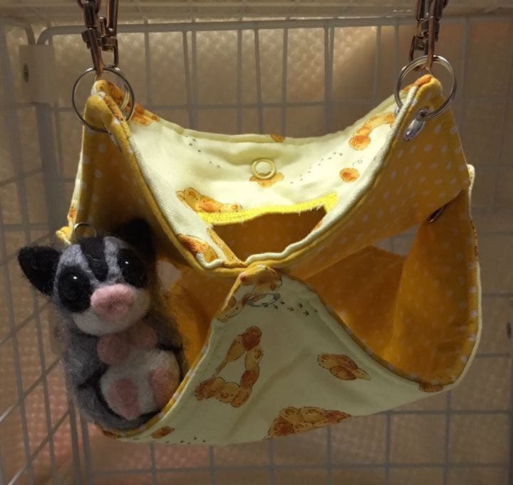 モモンガハウス（ひよ子のパン柄）  冬・春・秋仕様  ラビットボア   ポーチ