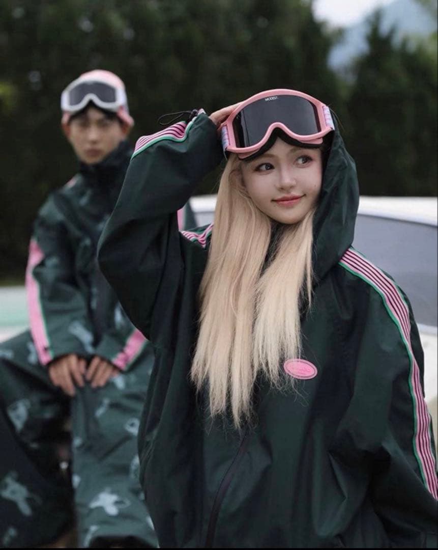 新品　Q.LEO スノボ ウェア 男女兼用　上下セット　ノーボード パーカー