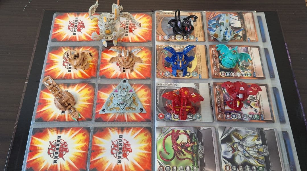 ノヴァヘリオス カードセット 激レアその他爆丸カードセット