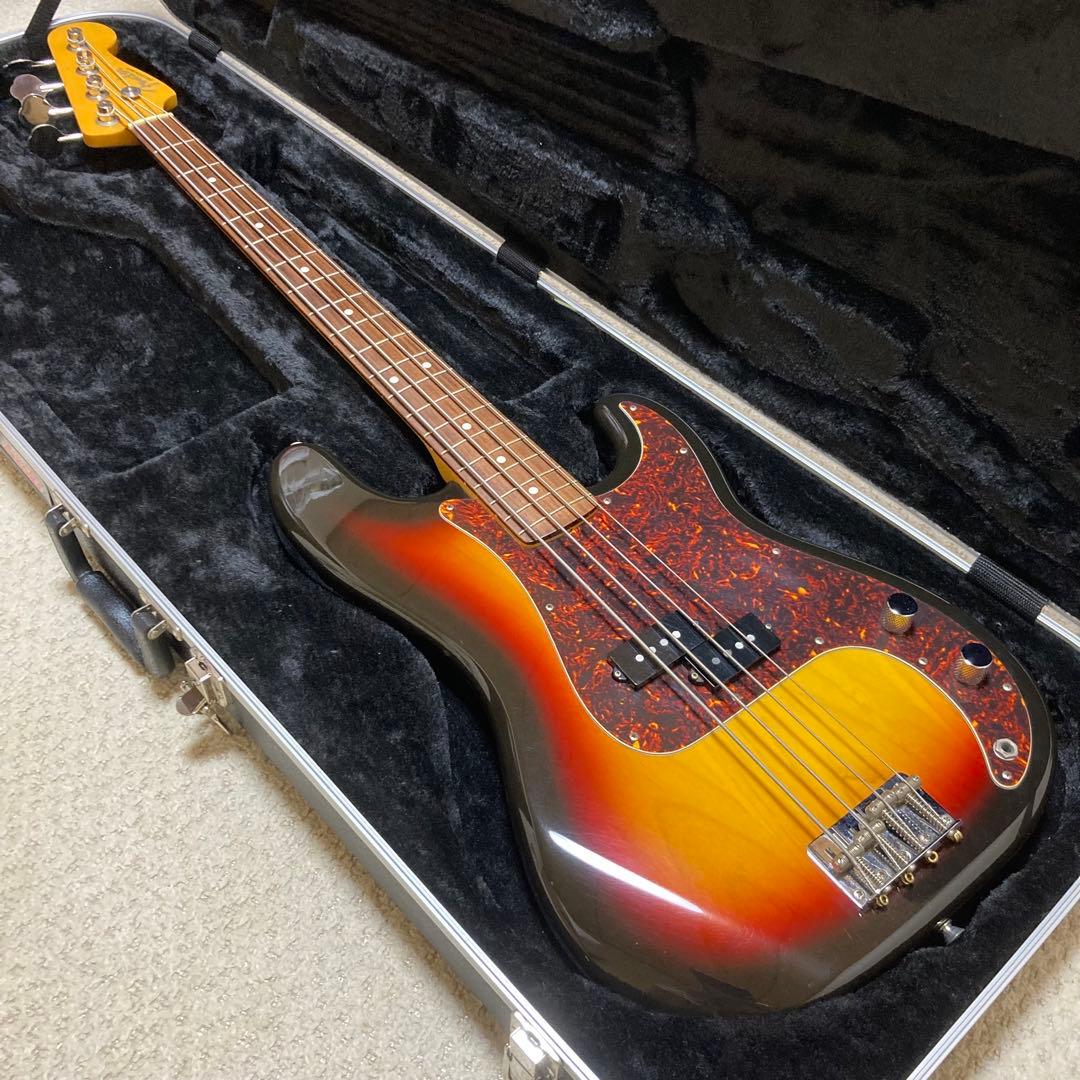 ベース fender PB62-70US