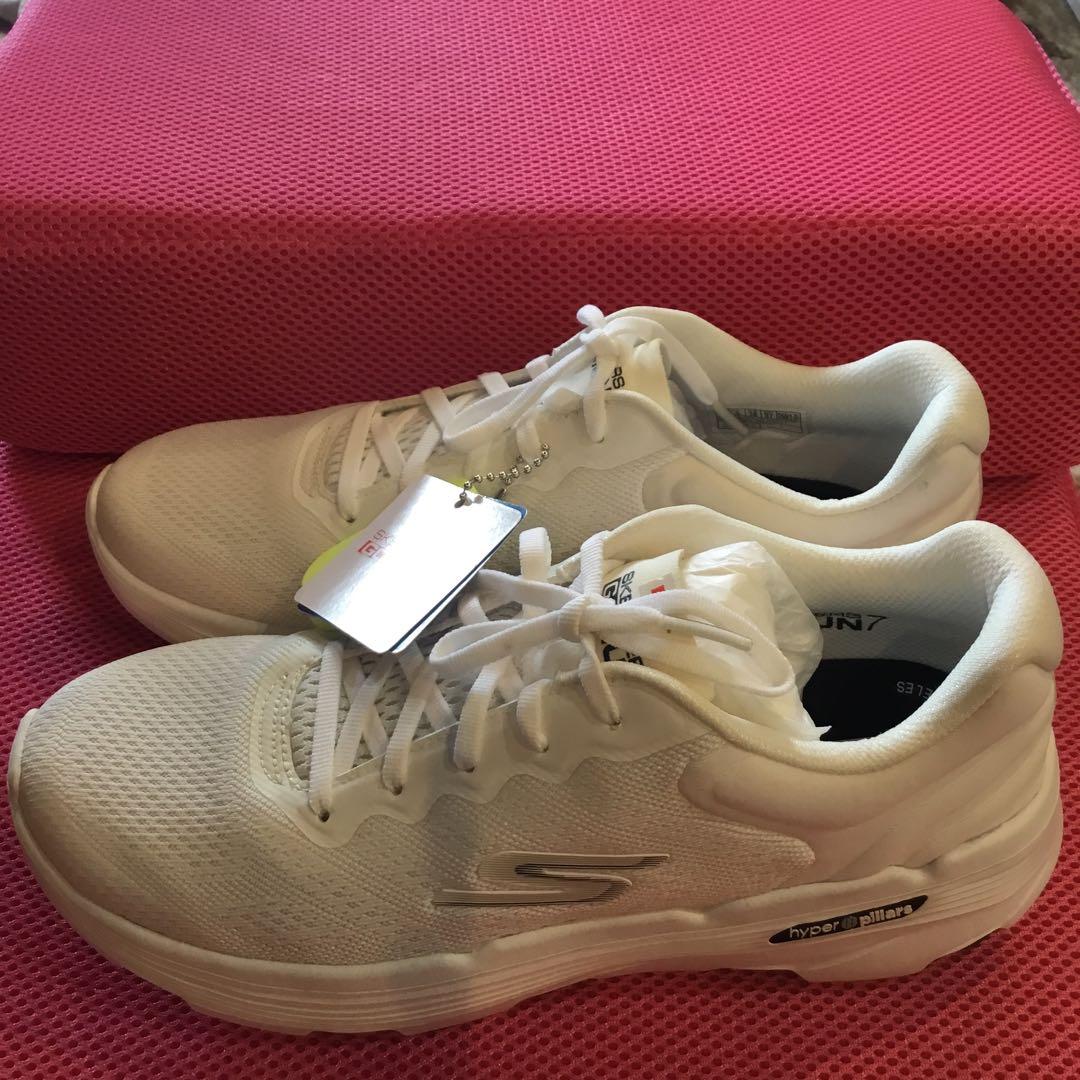 SKECHERS サイズ24(38) GOrun 7 ホワイト シューズ