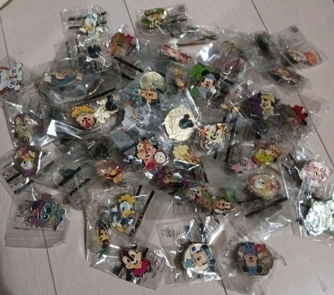 ディズニー　ピンバッジ　63個+15個