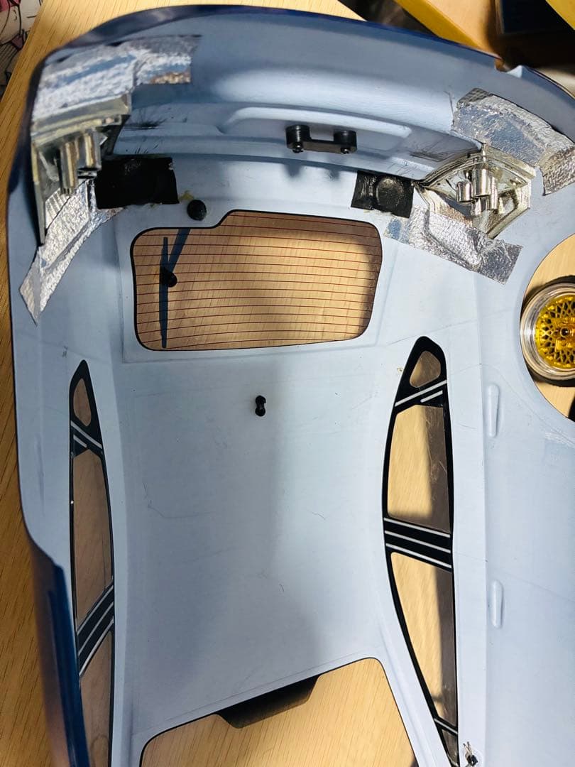 トヨタ プリウス 1/10スケール　ラジコン　ラジコンボディ