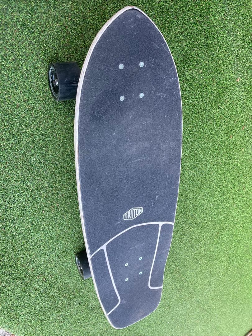 カーバーサーフスケート 30\" TRITON