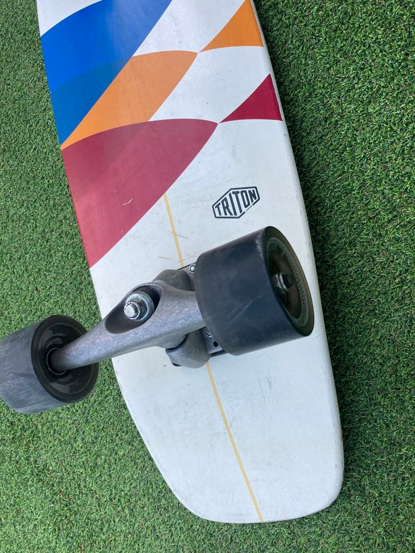 カーバーサーフスケート 30\" TRITON
