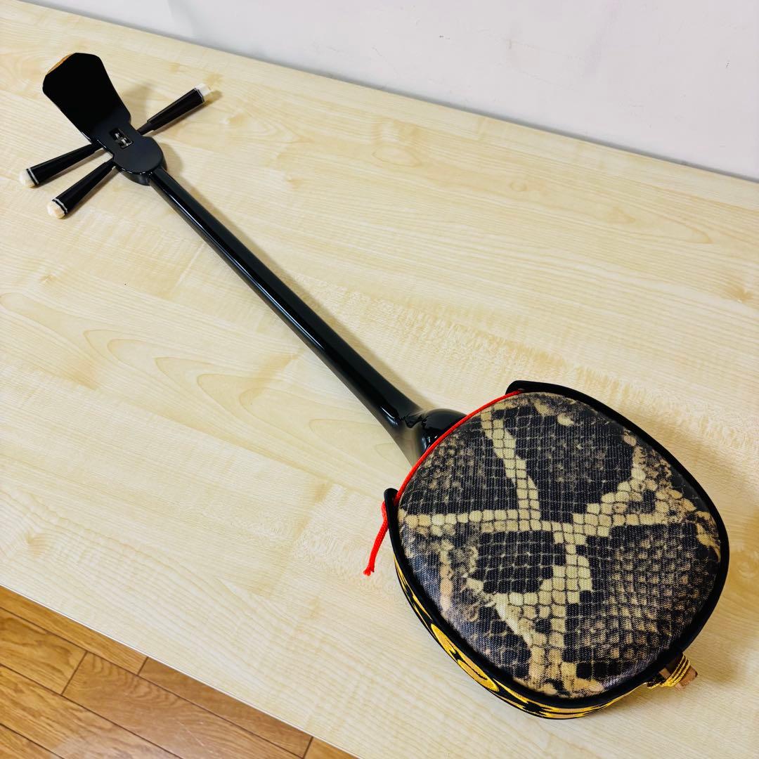 沖縄三線 人工蛇皮 沖縄 民謡 和楽器 三線 送料込み