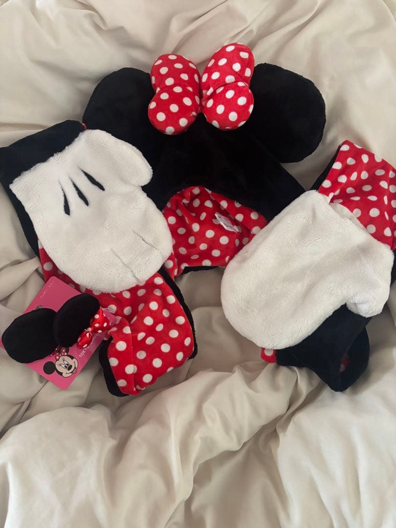 ミニーマウス マフラーキャップ 手袋 ヘアピンセット