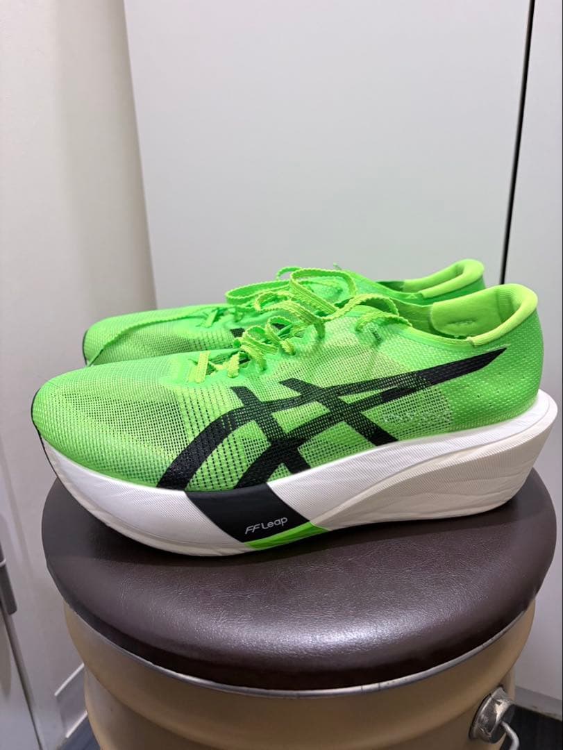 送料無料】 アシックス メタスピード エッジ 27.0