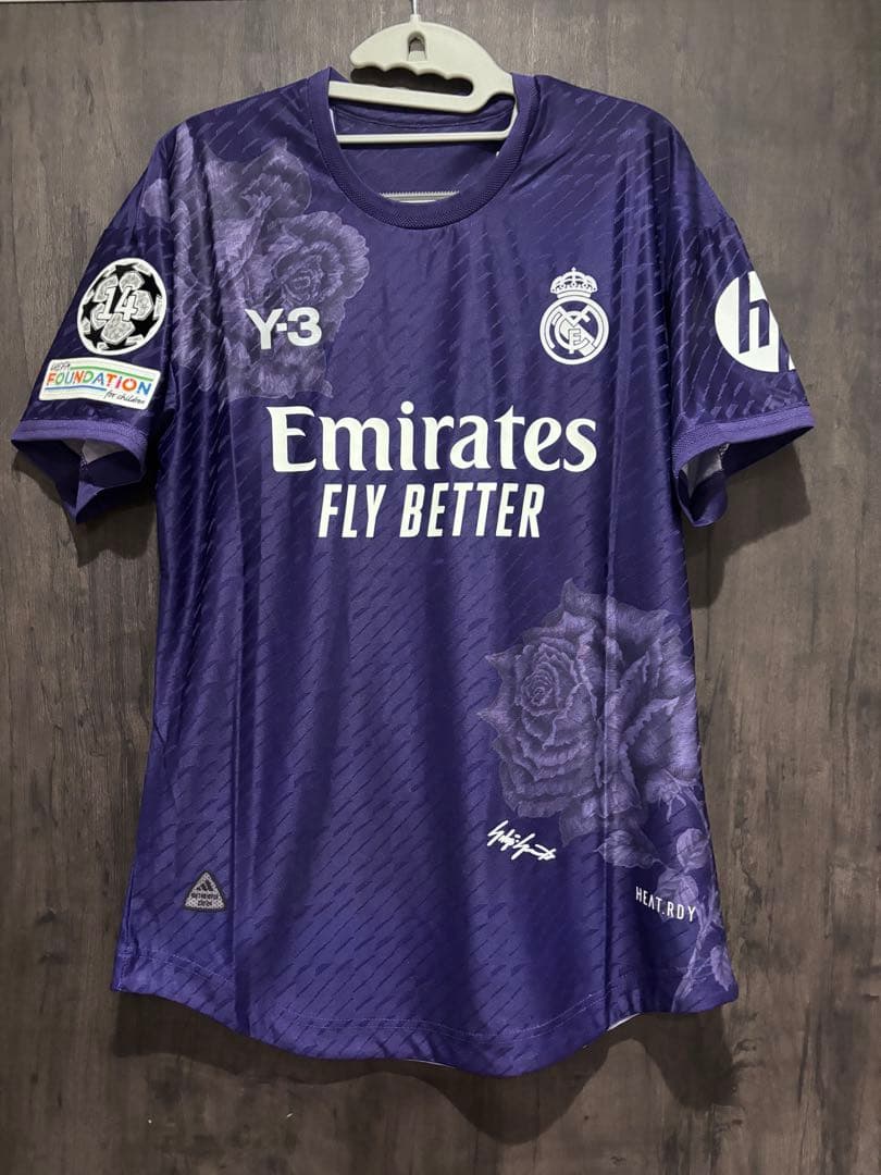 ベリンガム　レアルマドリード ユニフォーム