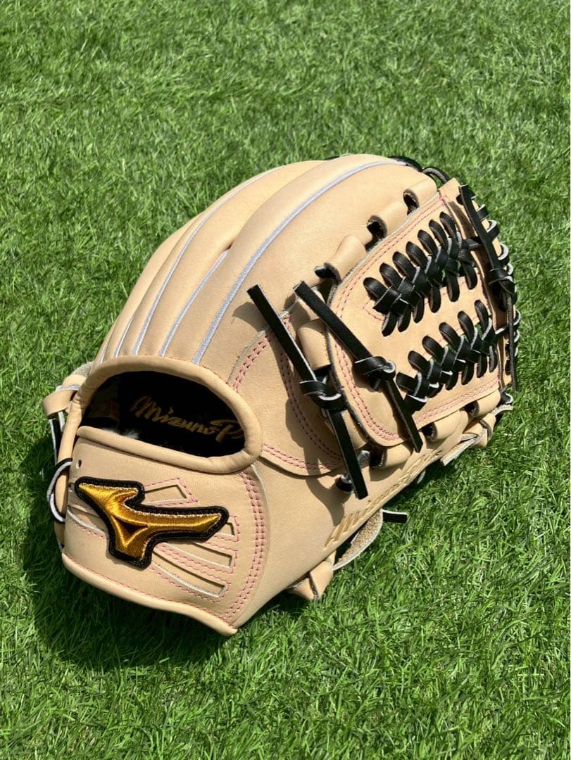 ミズノプロ　硬式　オーダー　HAGA　村上　内野用　定価71,500円　グラブ