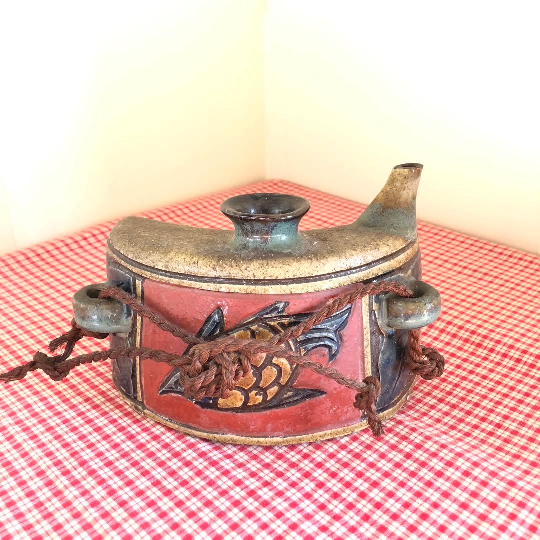 壺屋焼 清正陶器 小橋川清正 赤絵魚紋抱瓶 やちむん