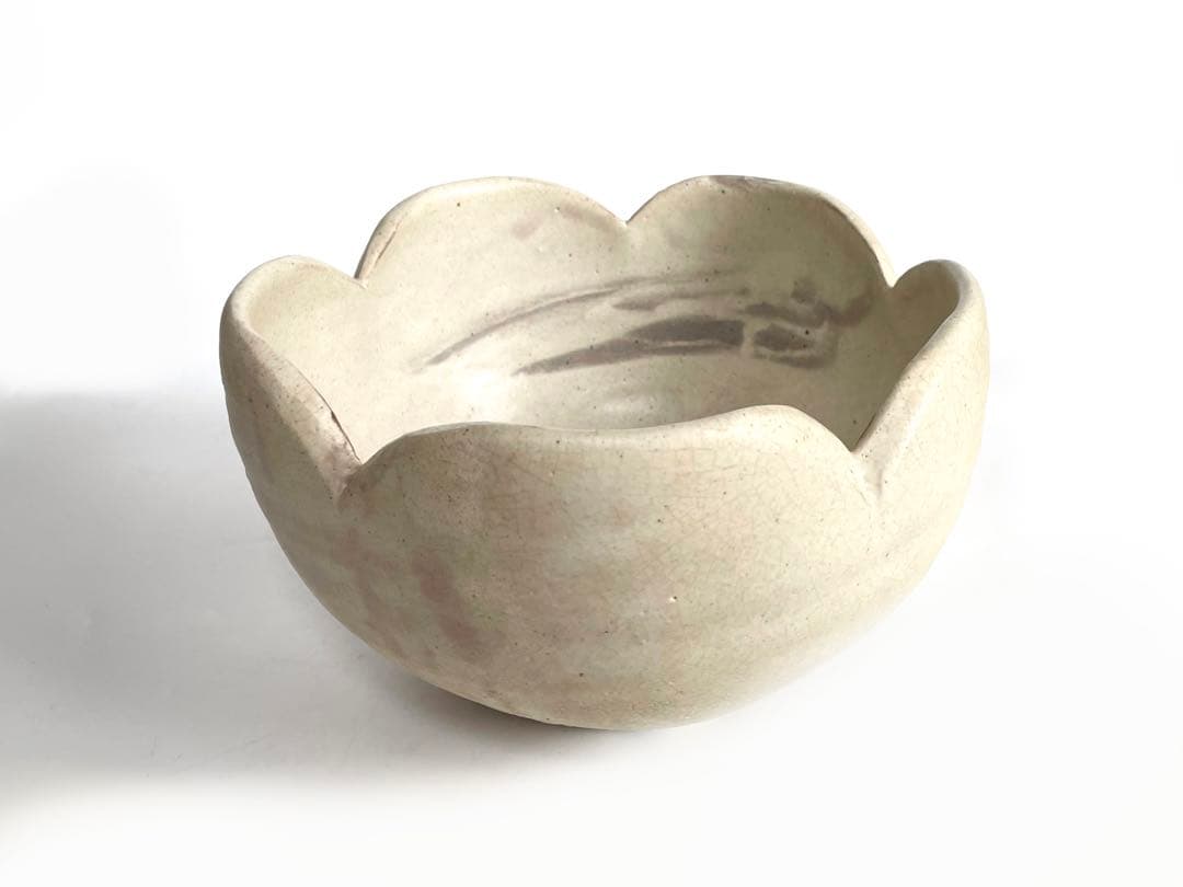 陶芸家　桃源窯　吉田喜彦　白花形鉢　菓子鉢　粉引　師　荒川豊蔵