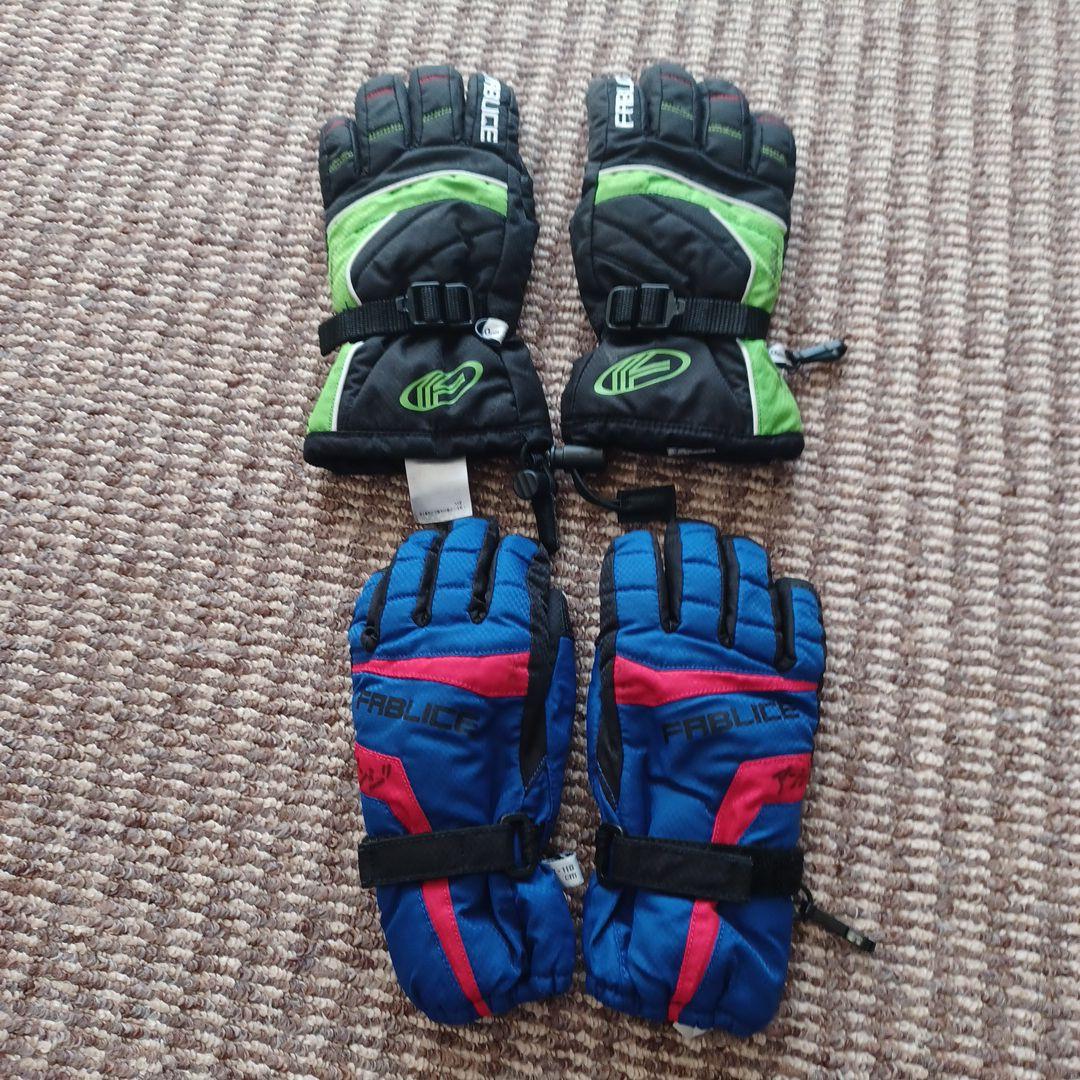 ディズニー　スキーウェア　ヘルメット　ゴーグル　グローブセット