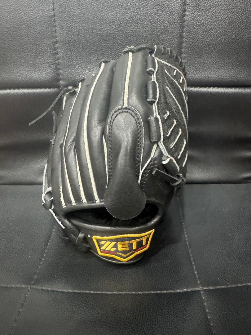 西村健太郎ミニチュアグローブ