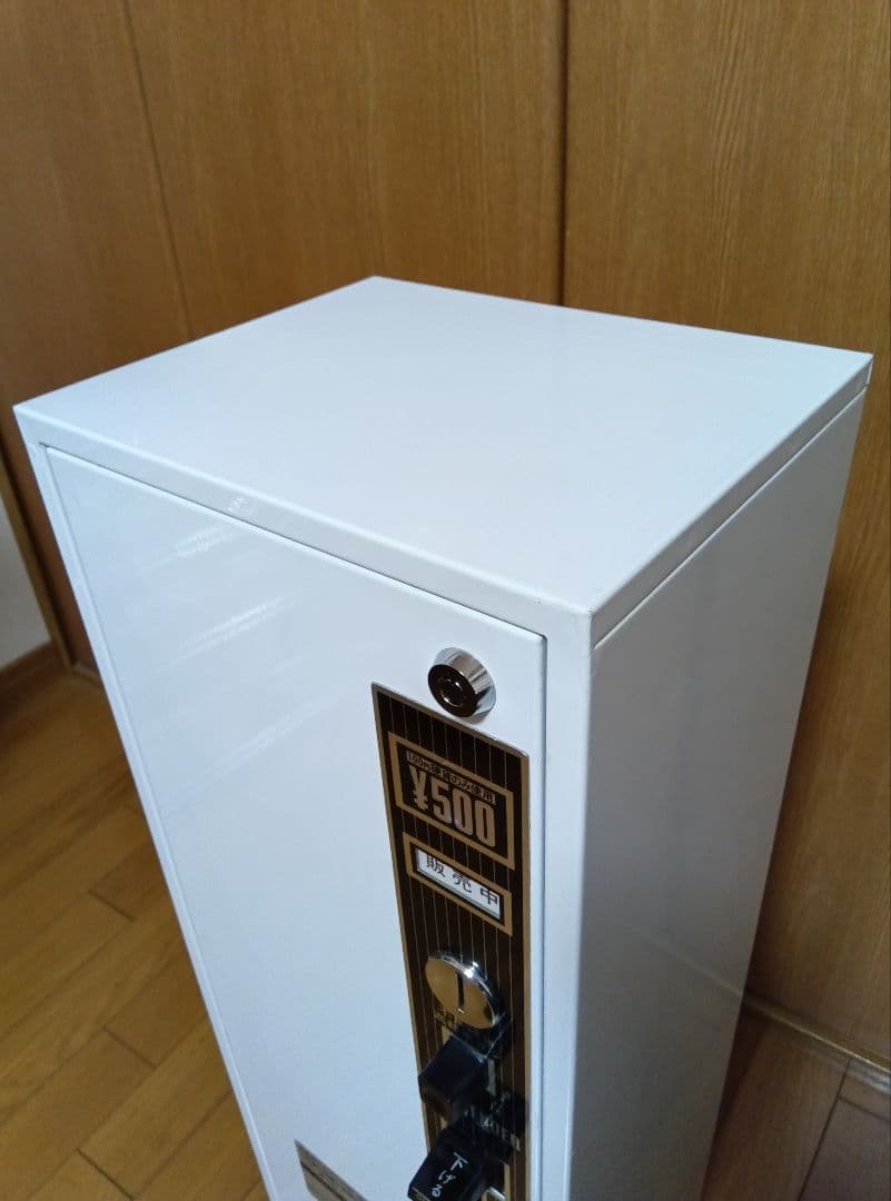 【無電源・箱付】自動販売機　自販機　店舗用品　昭和レトロ　ガチャガチャ　業務用