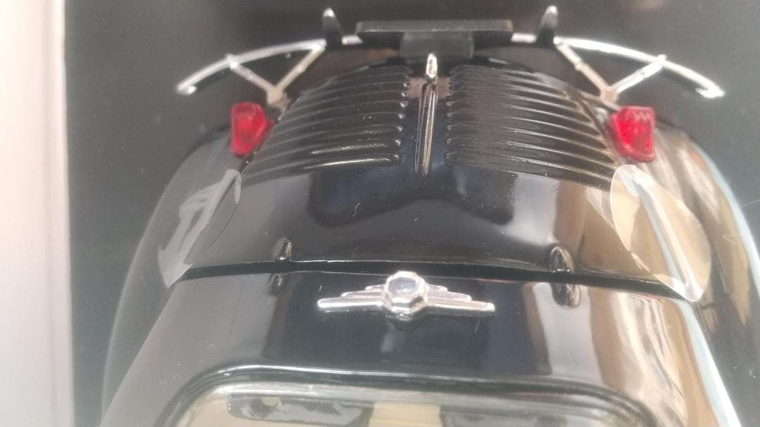 1/18 NOREV Renault ルノー 4CV 1954年 ブラック