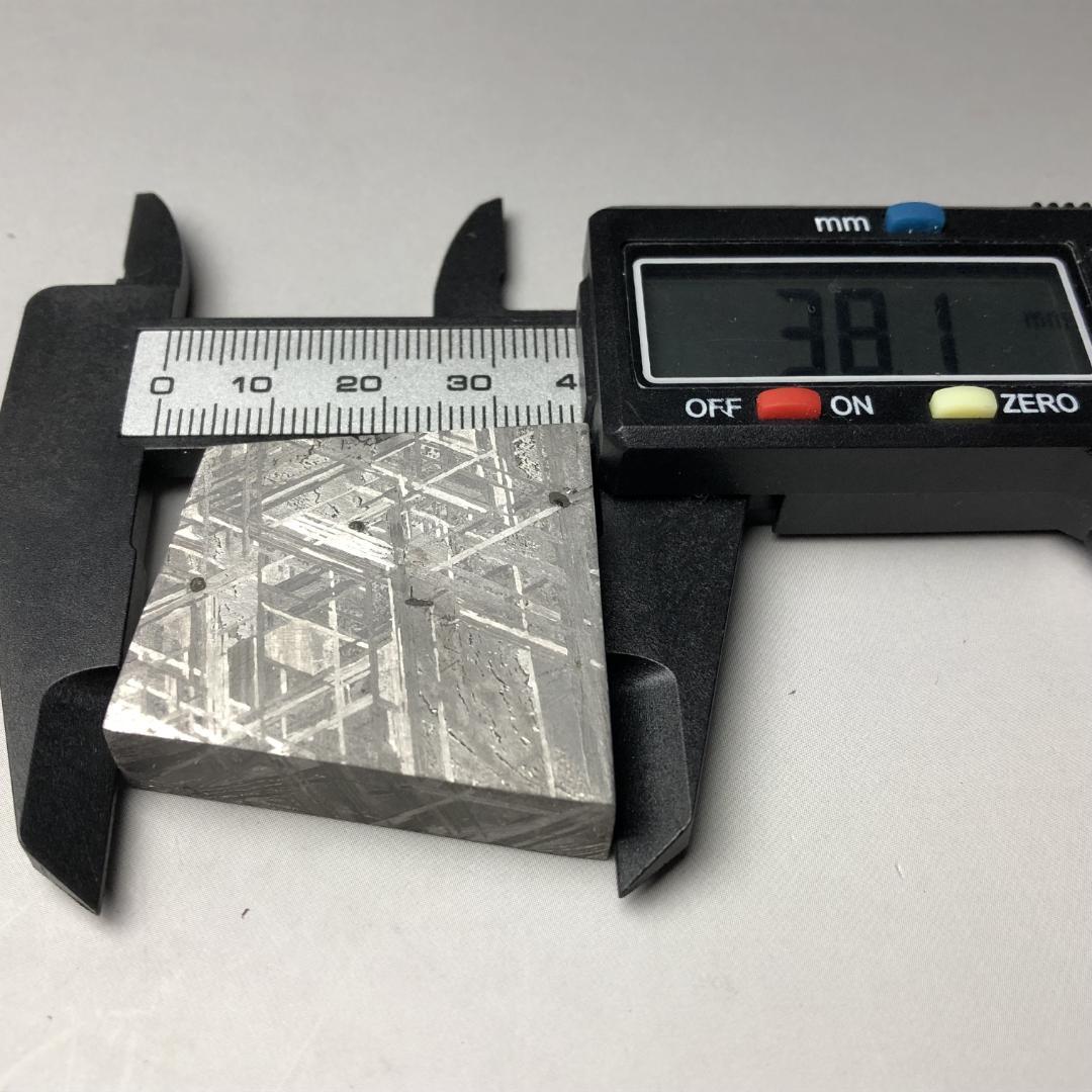 き*☆様 ギベオン隕石 Gibeon Meteoriteメテオライト 隕石　重さ