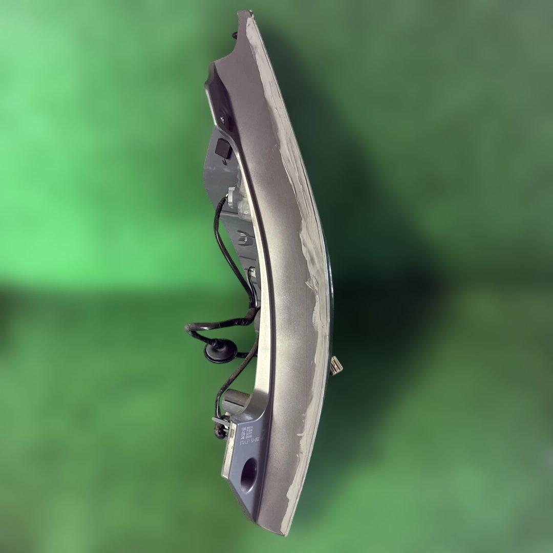 トヨタアクア NHP10 純正 右 テールランプ