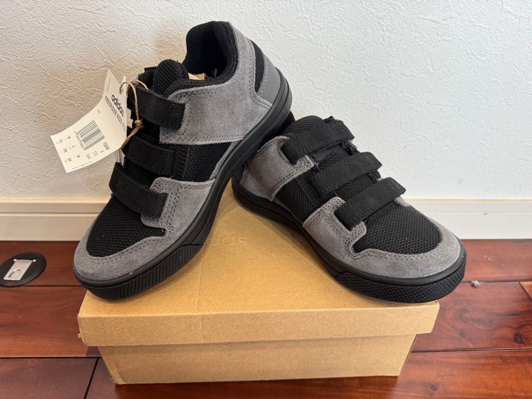 新品未使用 FIVE TEN Freerider Kids US2 1/2