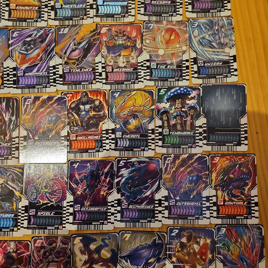 まとめ売り 100枚 ダブリなし仮面ライダーガッチャード　ライドケミートレカ