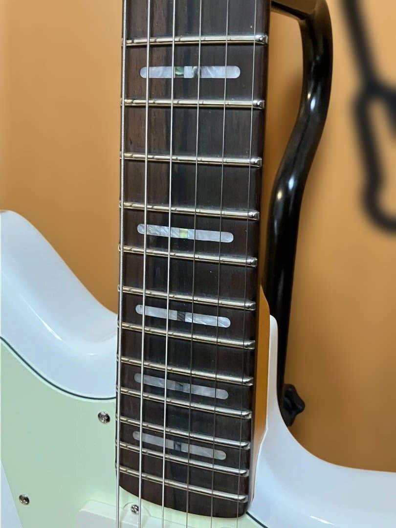 【やっさん】Sire / Larry Carlton J5 WH