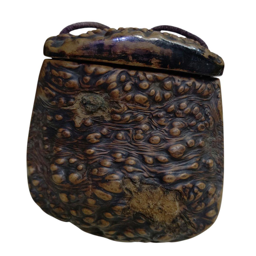 【山田】希少 とんこつ1つ提げたばこ入れ 瘤木