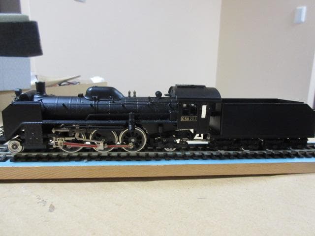 C58形 蒸機機関車 208号機　HOゲージ（金属製・宮沢模型製)