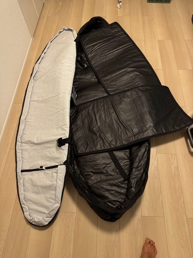 FCS 6.7サーフボードケース