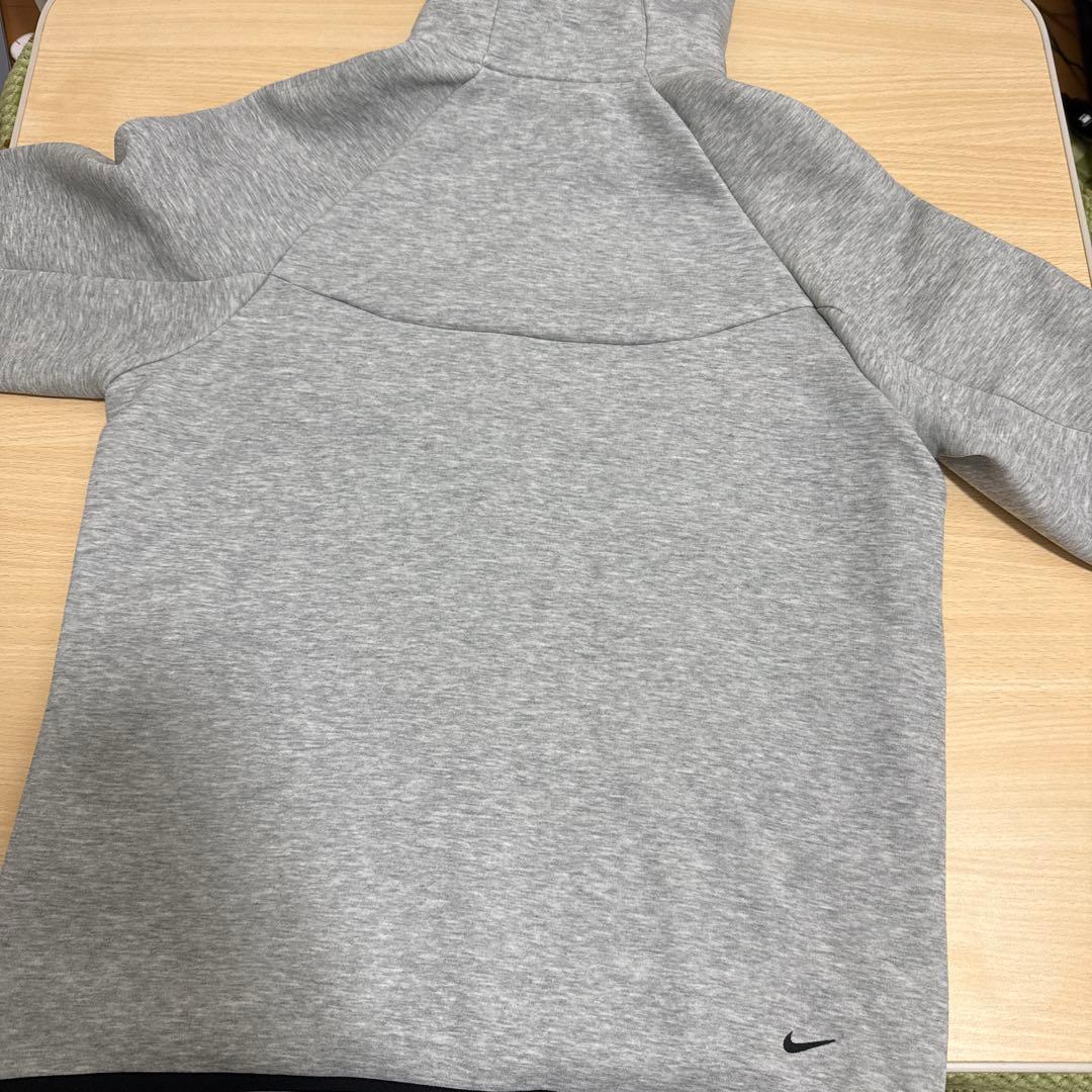 NIKE テックフリース　パーカー