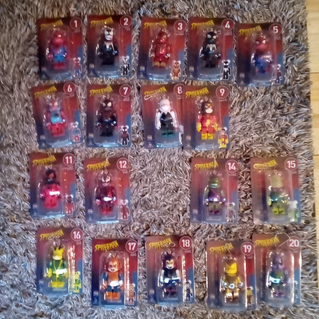 スパイダーマン　happyくじ　ベアブリック　セット