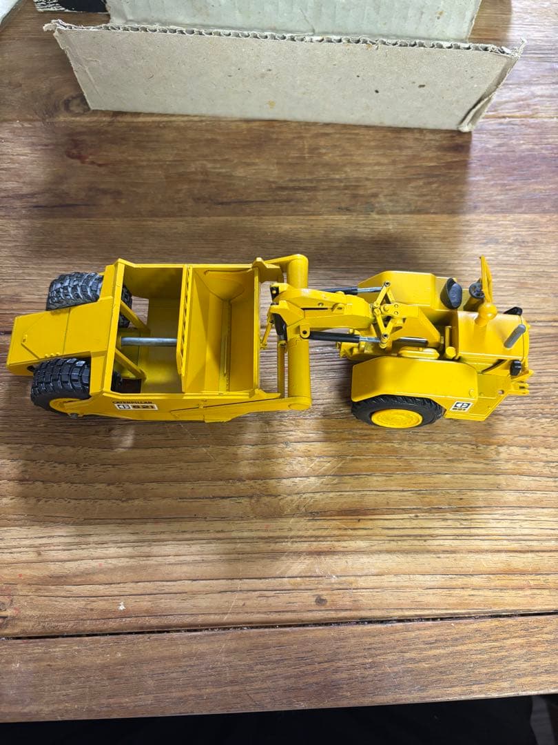 ミニカー CAT 621Caterpillar Hinterkipper Athey
