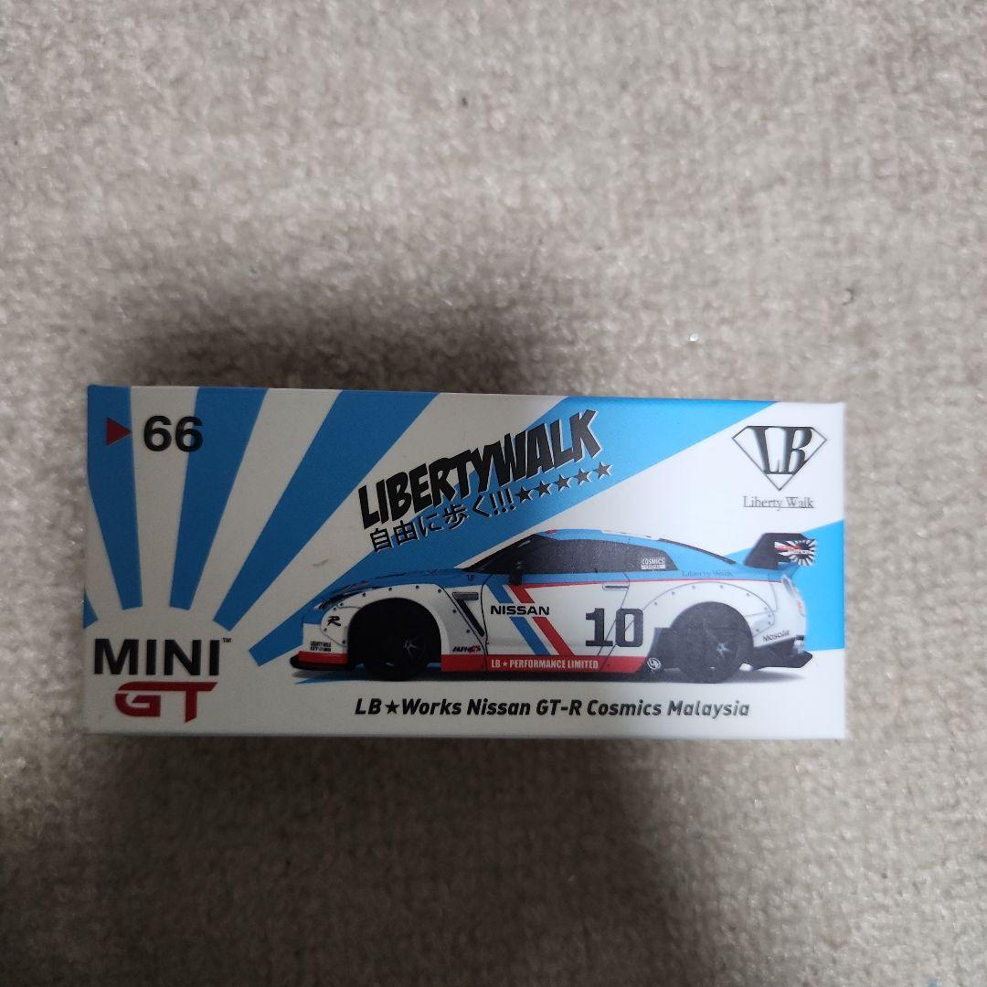 MINI GT LB★WORKS GT-R Cosmics Malaysia