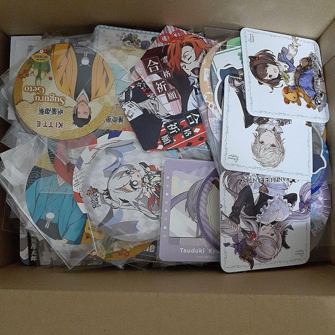 アニメ・マンガ・キャラクター　紙類　紙系　紙雑貨　大量　まとめ売り
