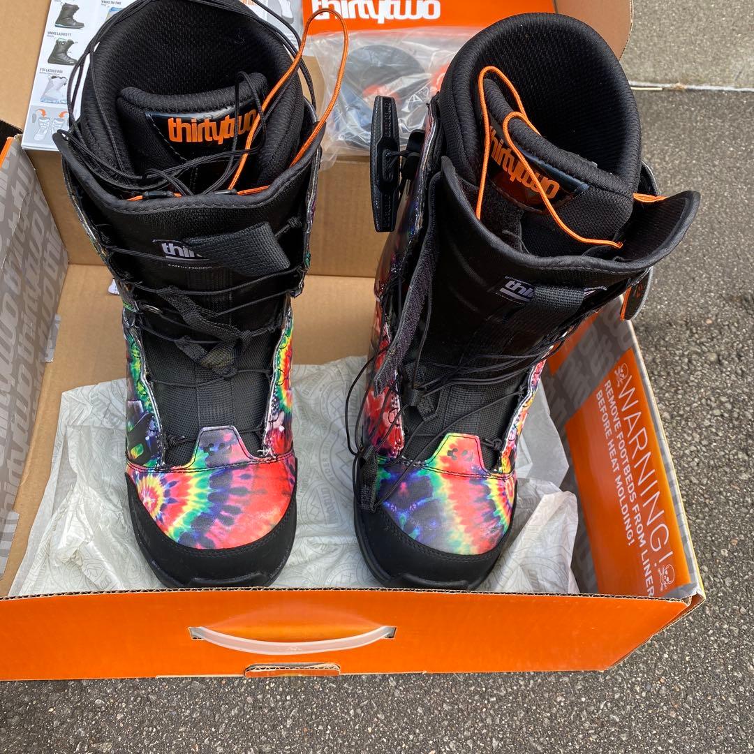 ThirtyTwo タイダイ スノーボードブーツ