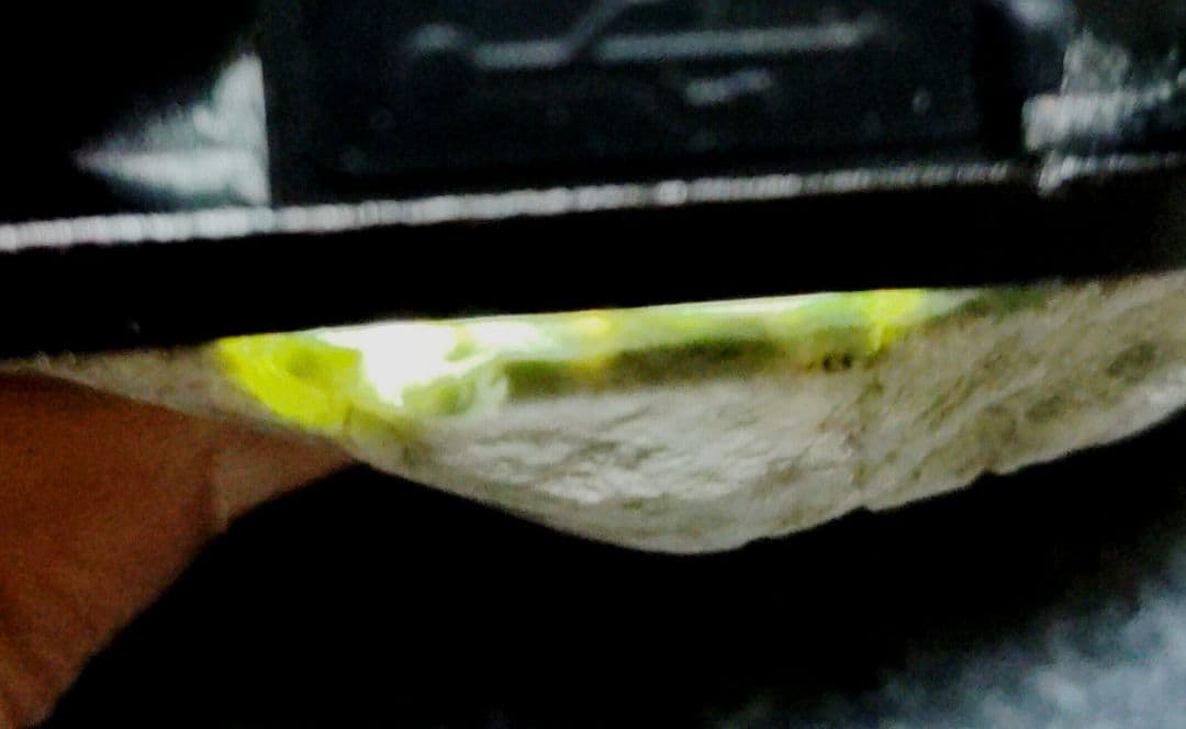 ★翡翠原石★糸魚川硬玉【姫川・転石・川ズレ・スライス0.6kg】