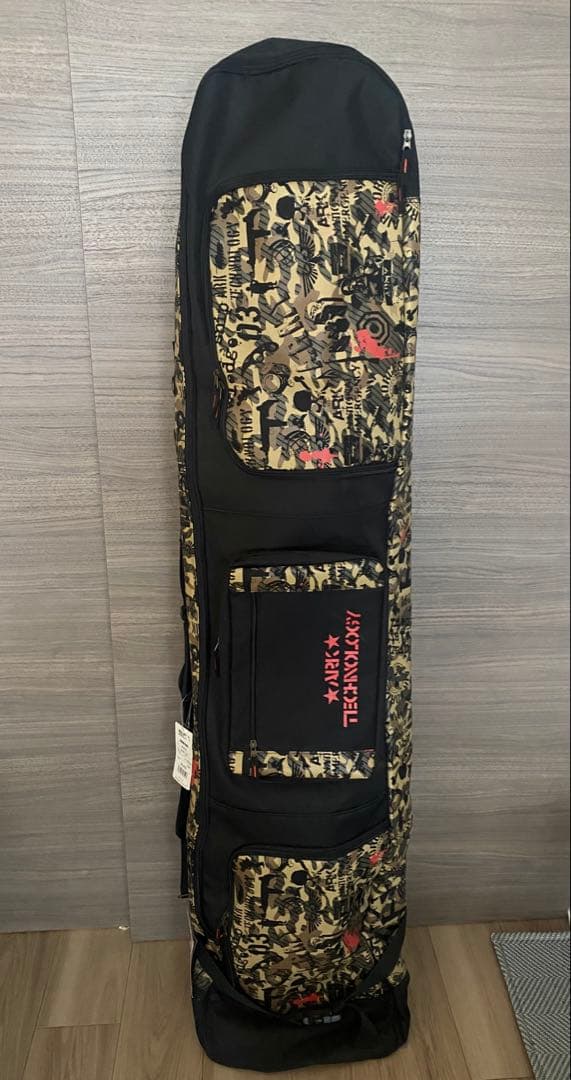 【新品未使用】スノーボードバッグとスノーボードセット