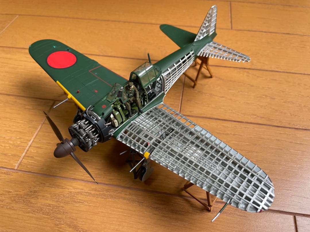 ハセガワ1/48 零戦(半スケルトンver) 帝国海軍戦闘機 プラモデル完成品