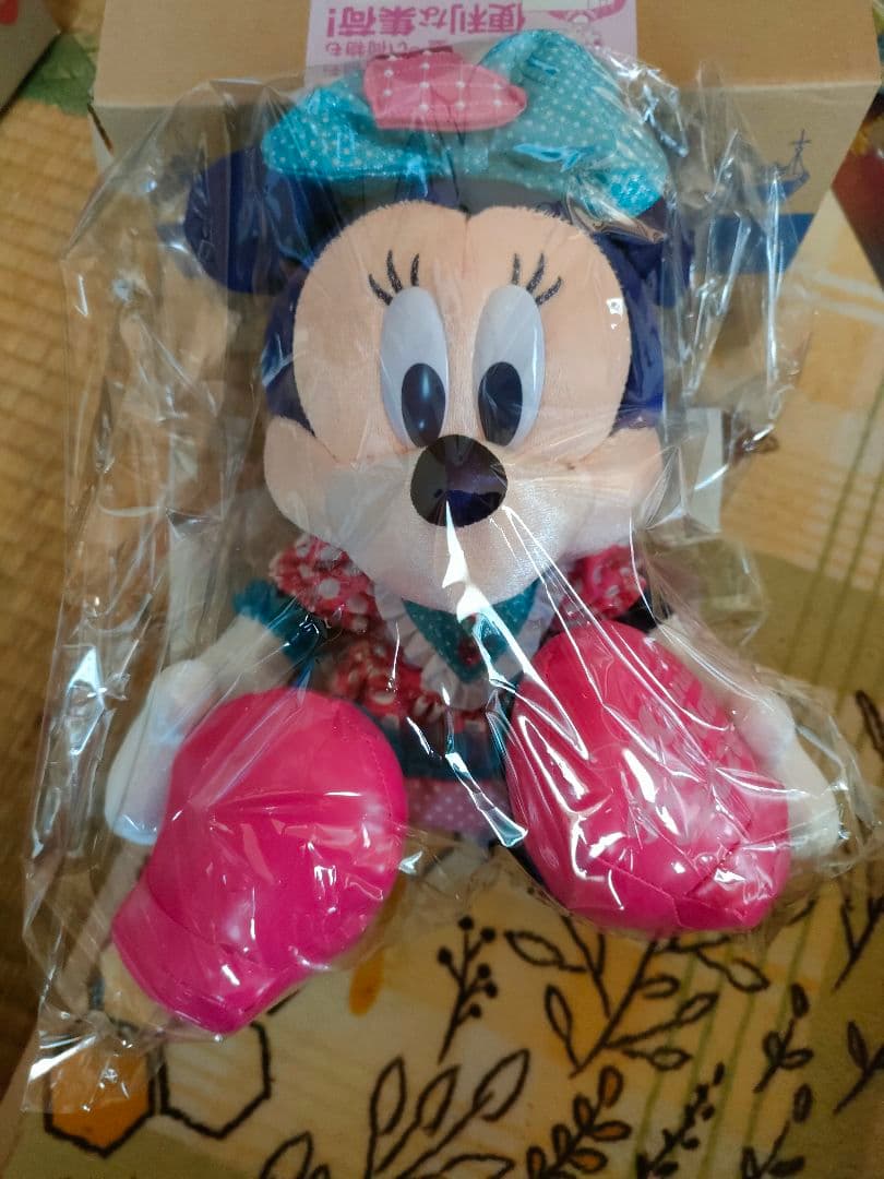 ディズニーパルパルーザ　ぬいぐるみ　ミニーちゃん