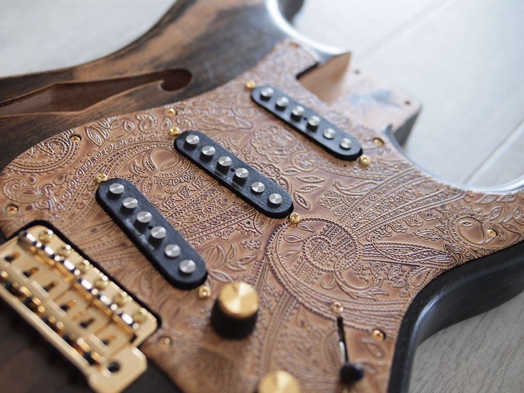 WARMOTH Stratocaster Thinline ボディ+その他