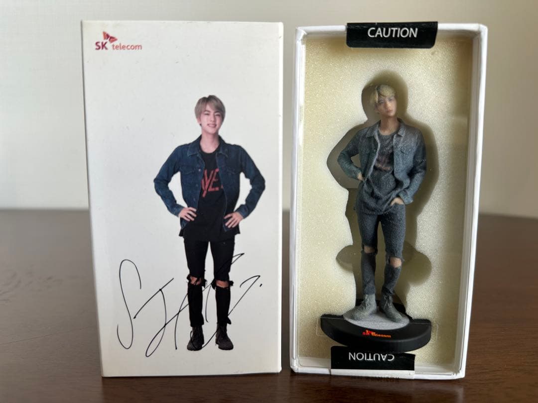 BTS SK telecom テレコム公式　フィギュア ソクジン ジン JIN