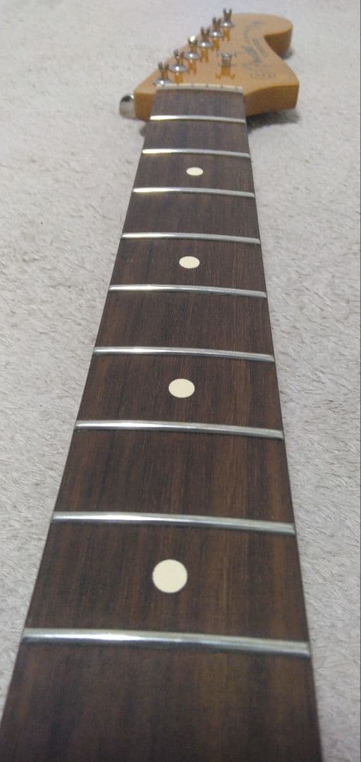 【Lindy Frarin ピックアップ】 Fender Jazzmaster