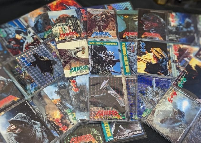 ガメラ３限定版バトルダメージ＆イリス（海洋堂）未開封フィギュア＋食玩＋トレカ