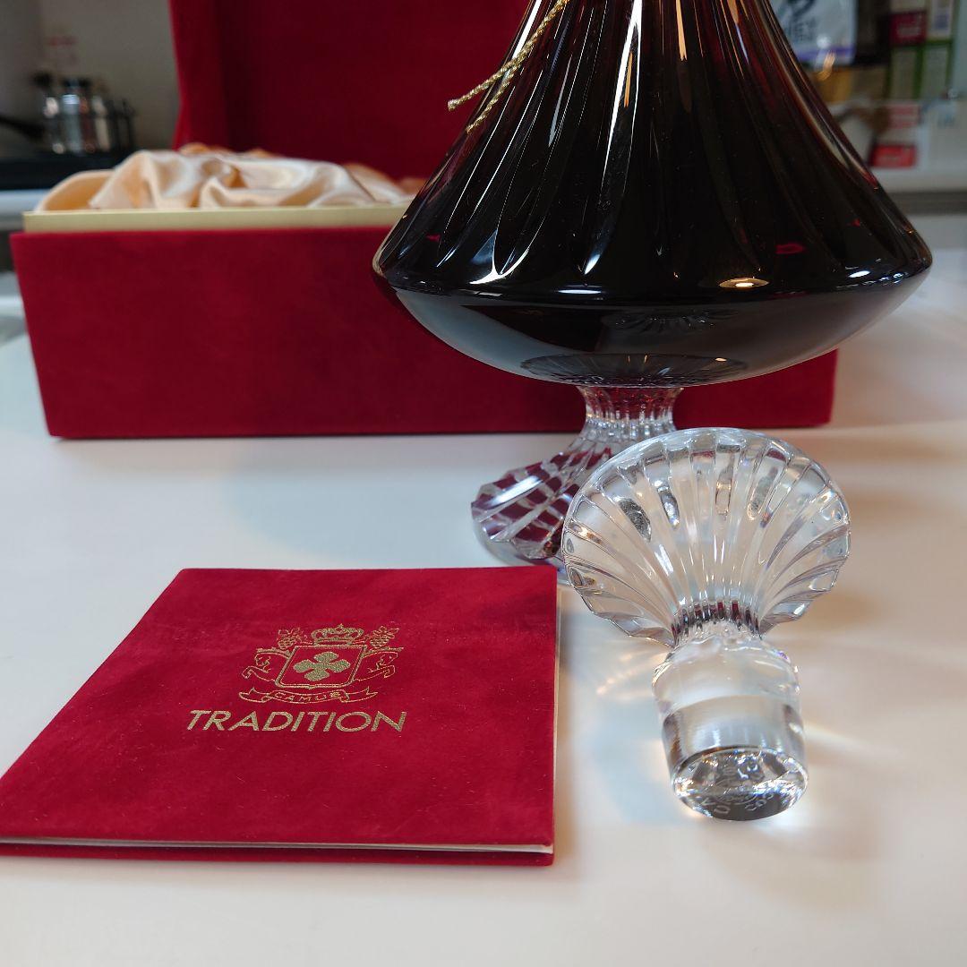 【希少、新品、未開封品】入手困難　カミュ　トラディション　ブランデー、専用箱付き